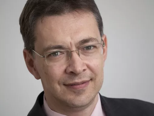 "20 évvel ezelőtt egy mission impossible projekten dolgoztam" - Szabó Barnabás, Tchibo