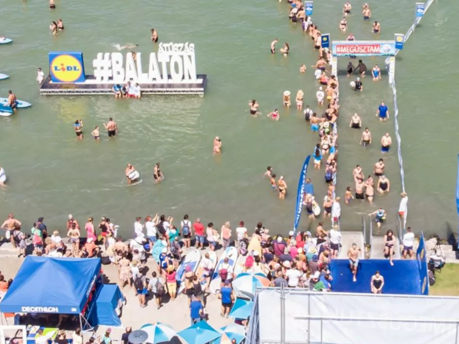 Hamarosan elstartol a 40. Lidl Balaton-átúszás