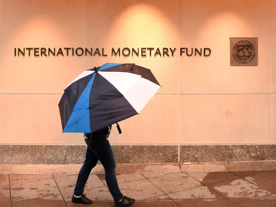 Az IMF rontja az idei világgazdasági előrejelzését