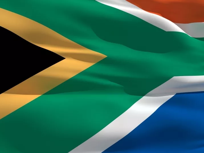 Dél-Afrika bekeményít