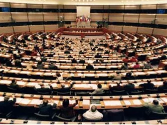 Az Európai Parlament az élelmiszerláncokról