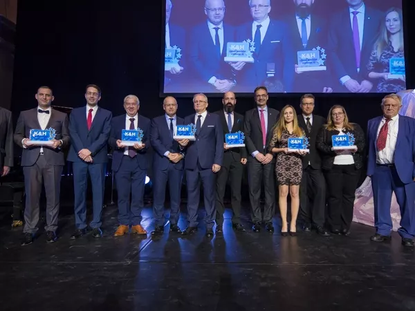 A családi vállalatoknak a vérükben van a CSR