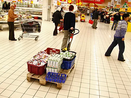 A multikkal szembeni bejelentésekre buzdít a Jobbik