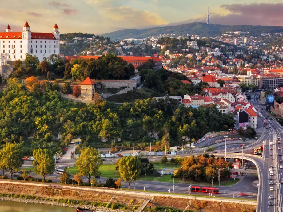 Kiskereskedelmi portfóliót vásárolt fel Szlovákiában a Shopper Park