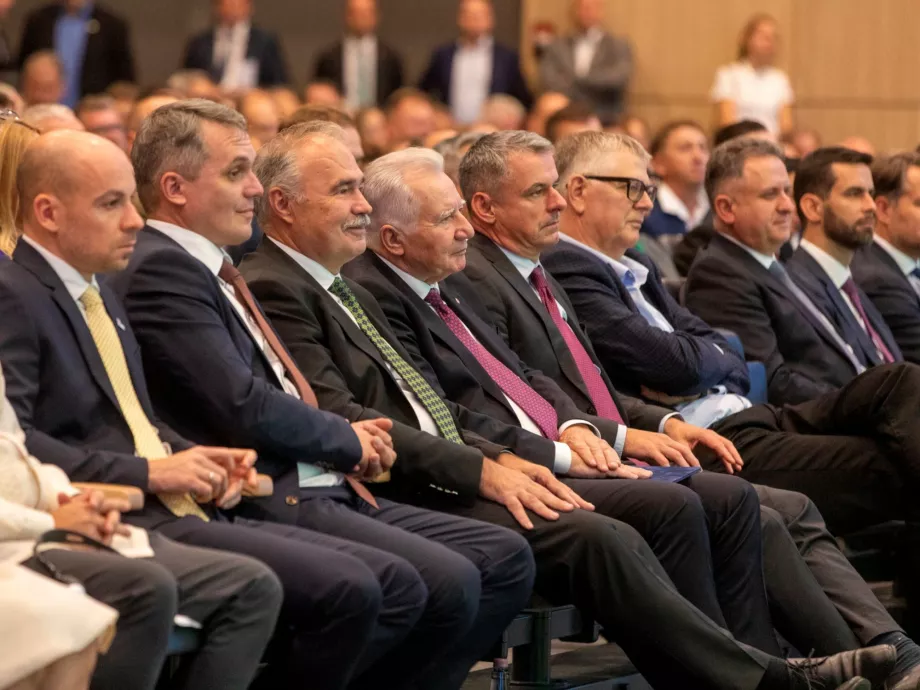 Az agrárium következő éveinek kulcskérdései a fenntarthatóság, a versenyképesség és a külpiacra jutás