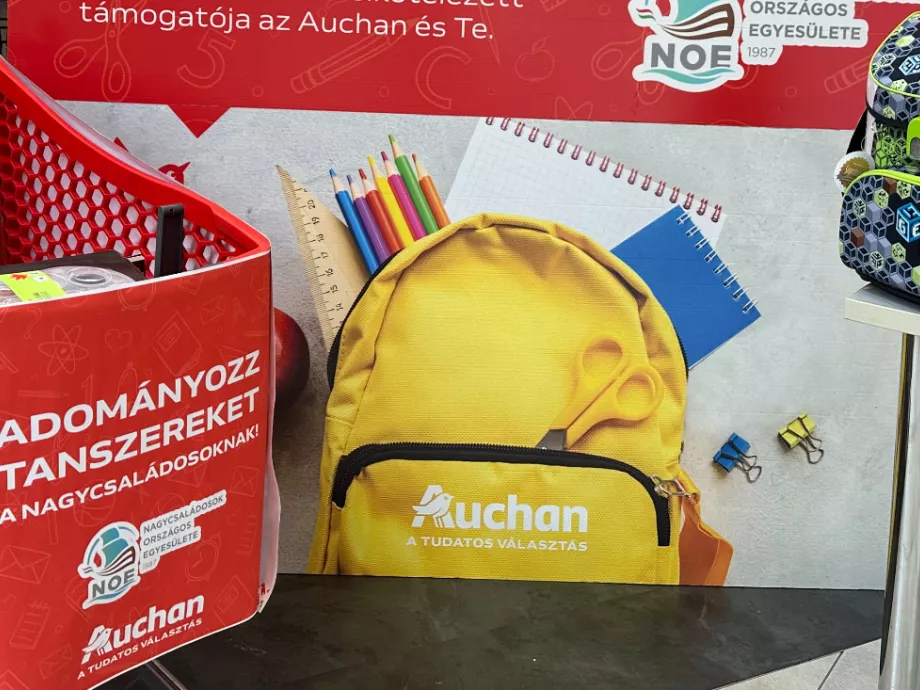 Indul a tanszergyűjtés az Auchanban